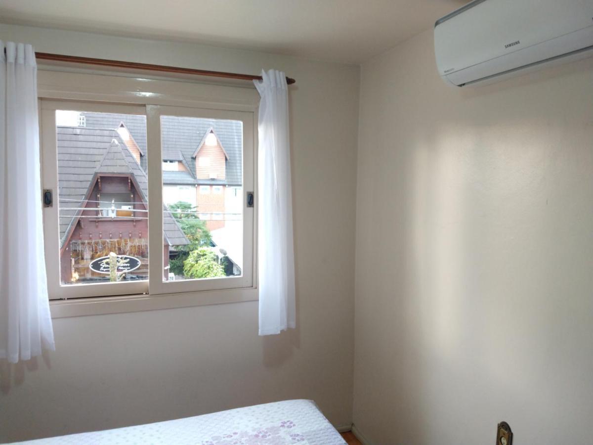Apartamento Augusto Zatti 2 A 500m Da Rua Coberta *